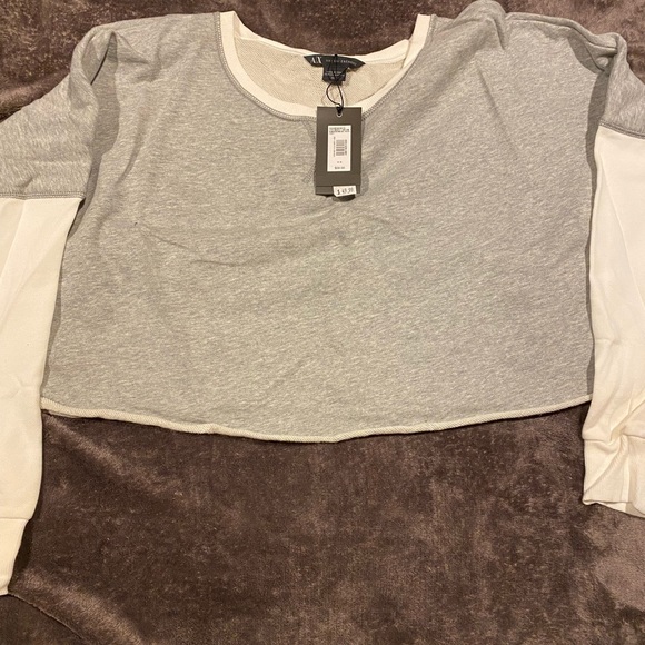 Never worn - Picture 2 of 3